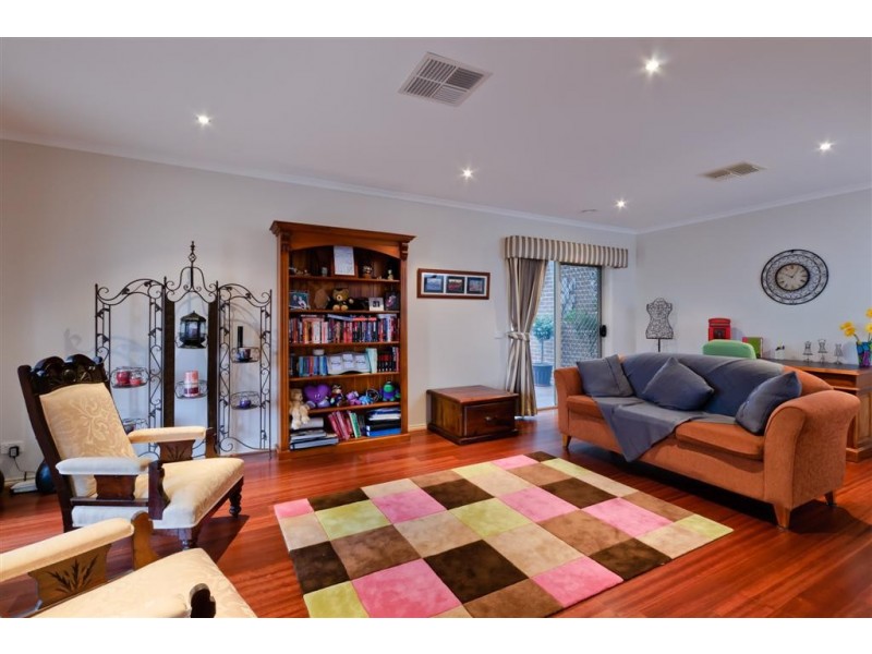 7 Sauvignon Court, Sunbury VIC 3429