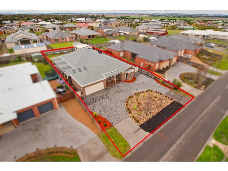 7 Sauvignon Court, Sunbury VIC 3429