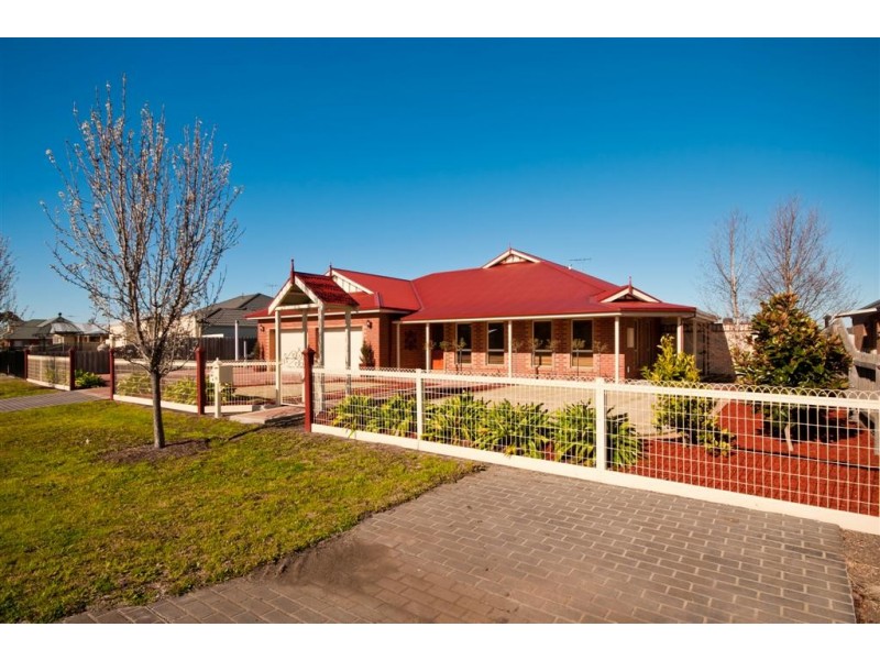 7 The Link, Sunbury VIC 3429