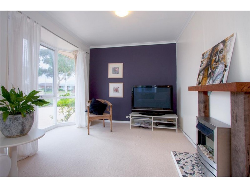 18 La Perouse Close, Sunbury VIC 3429