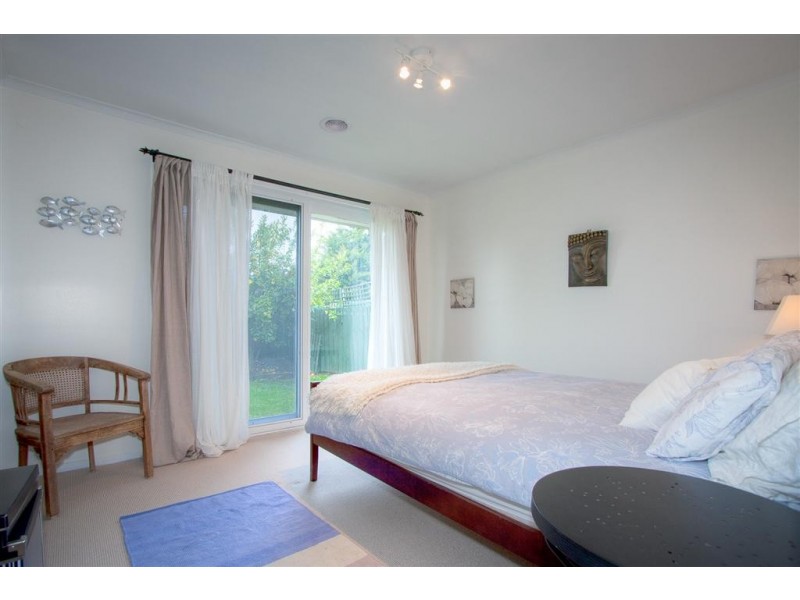 18 La Perouse Close, Sunbury VIC 3429