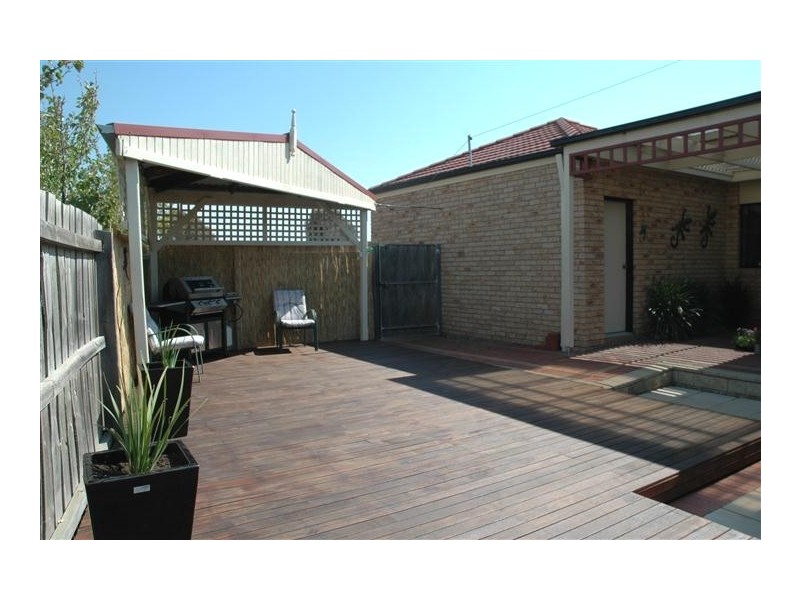 5 Grapeview Grove, Sunbury VIC 3429