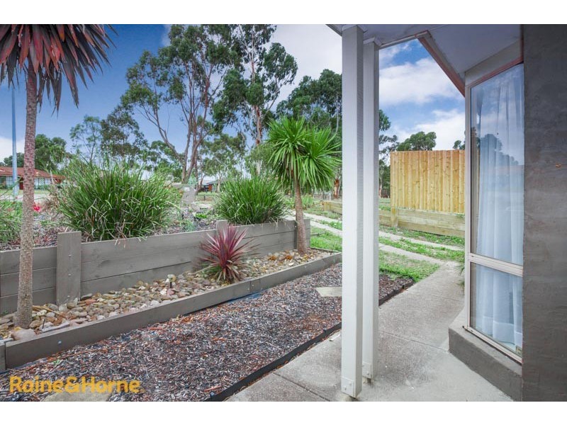 9 La Perouse Close, Sunbury VIC 3429