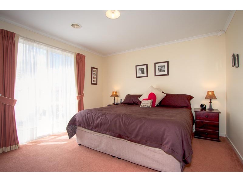 21 Daly Close, Sunbury VIC 3429