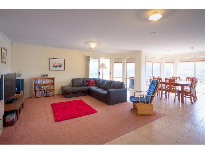 21 Daly Close, Sunbury VIC 3429