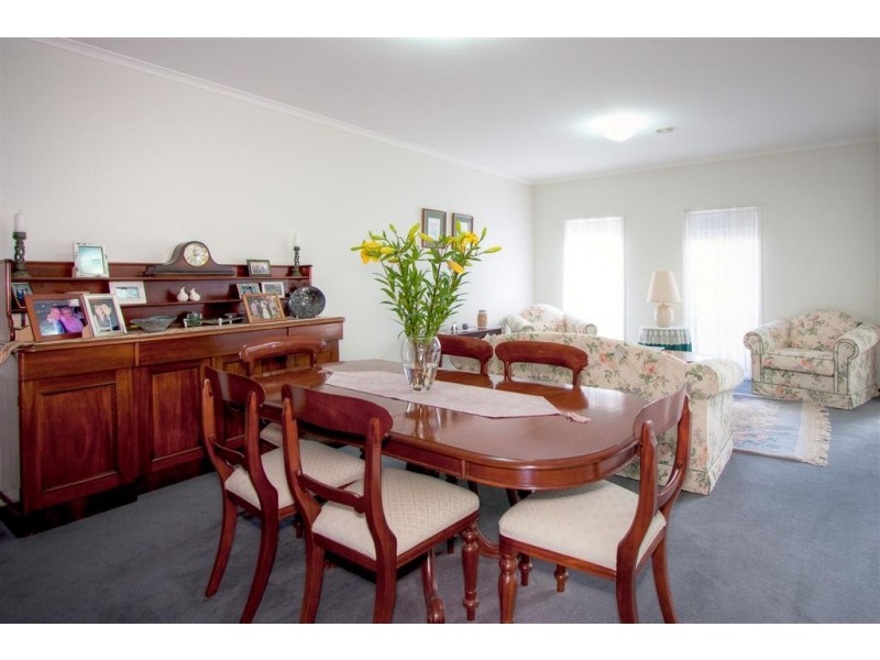 48 The Avenue, Sunbury VIC 3429