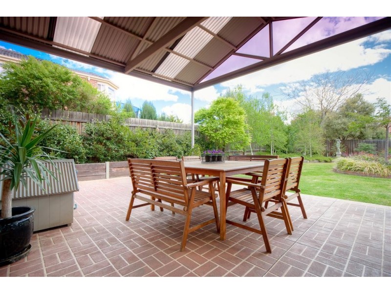 48 The Avenue, Sunbury VIC 3429