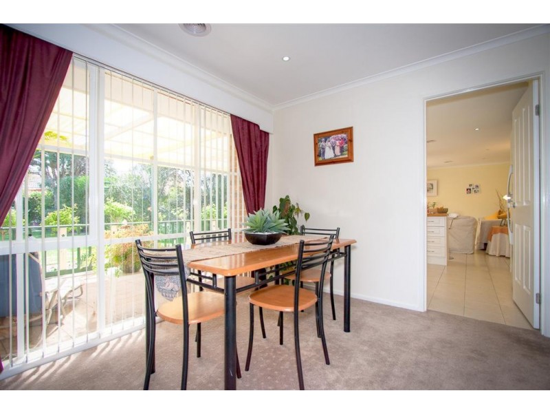 8 Hoylake Court, Sunbury VIC 3429
