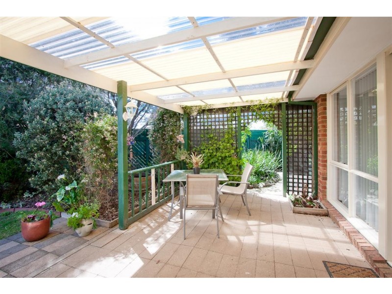 8 Hoylake Court, Sunbury VIC 3429