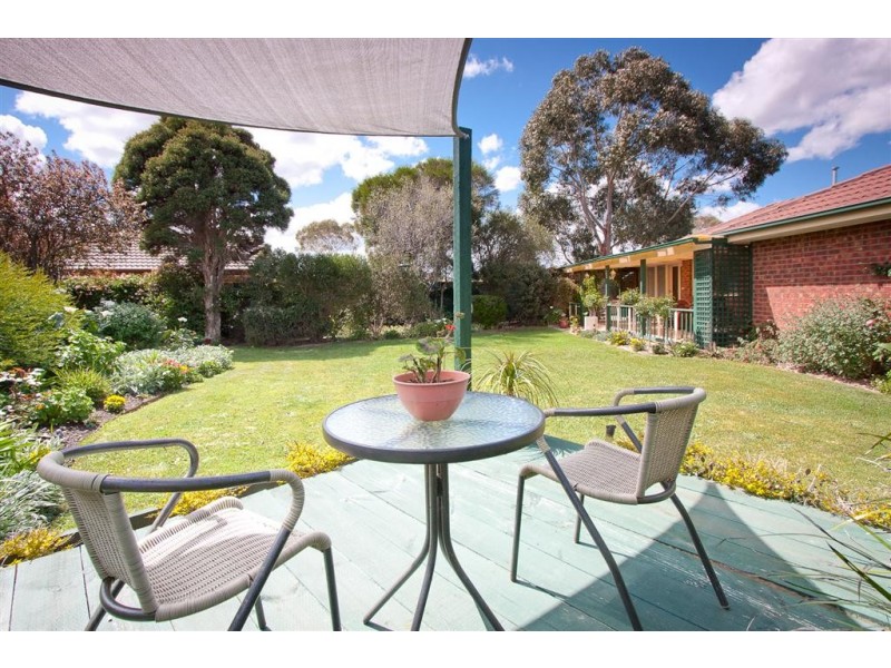 8 Hoylake Court, Sunbury VIC 3429