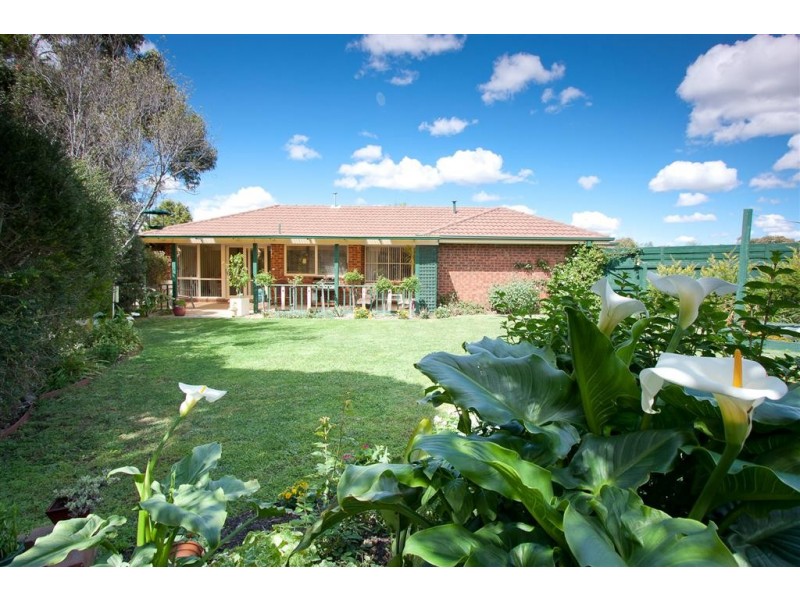 8 Hoylake Court, Sunbury VIC 3429