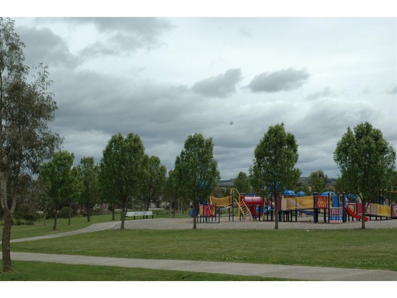 39 Watersprite Boulevard, Sunbury VIC 3429