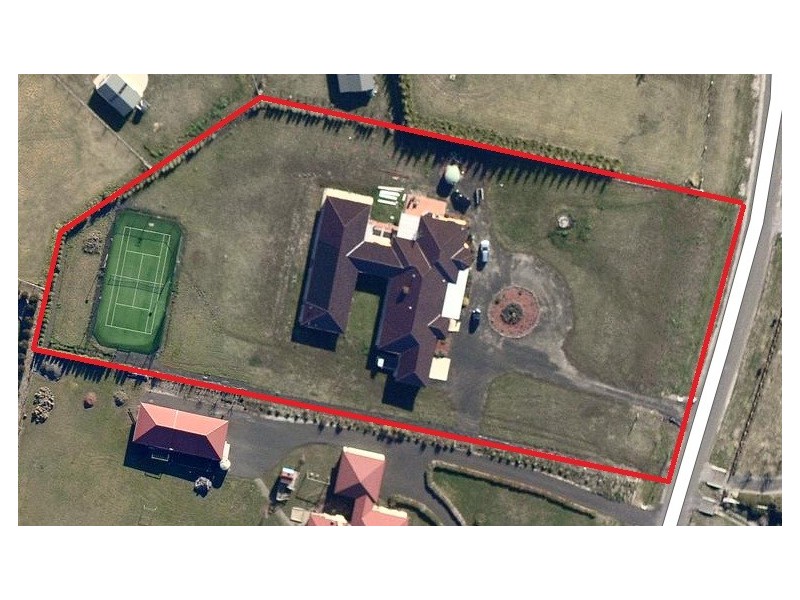 21 Rupertsdale Road, Sunbury VIC 3429