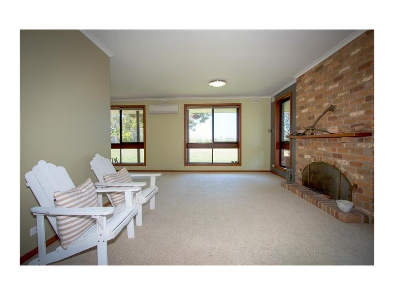 60 Albert Road, Sunbury VIC 3429