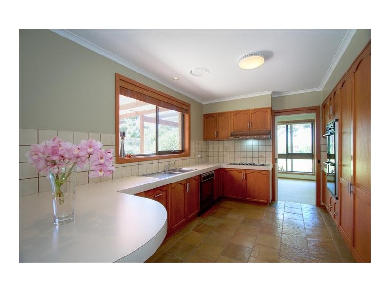 60 Albert Road, Sunbury VIC 3429