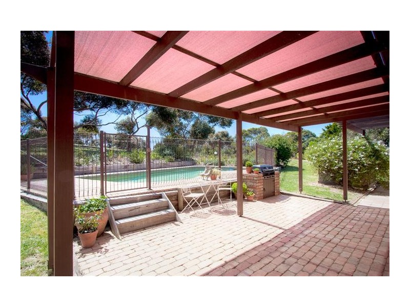 60 Albert Road, Sunbury VIC 3429