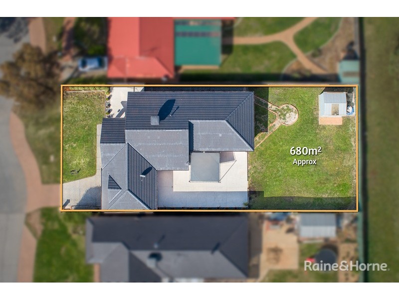 12 Oakmont Court, Sunbury VIC 3429