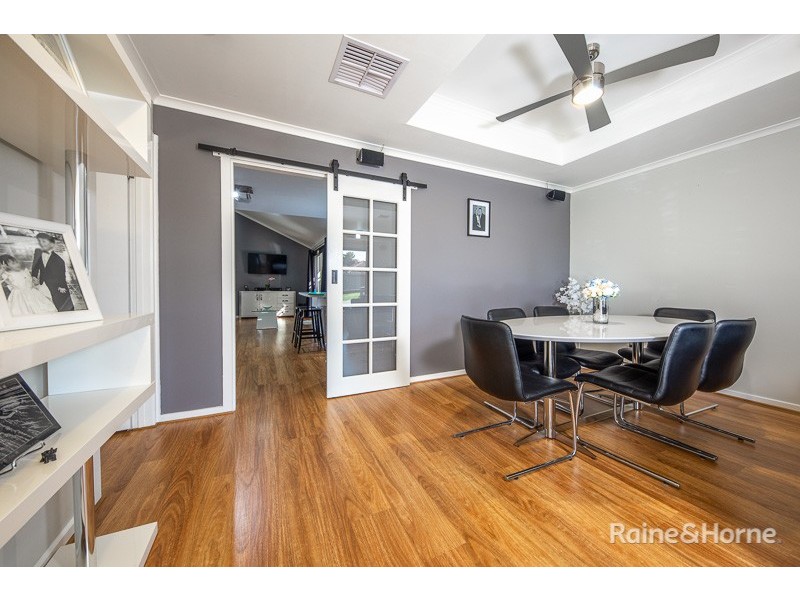 12 Oakmont Court, Sunbury VIC 3429