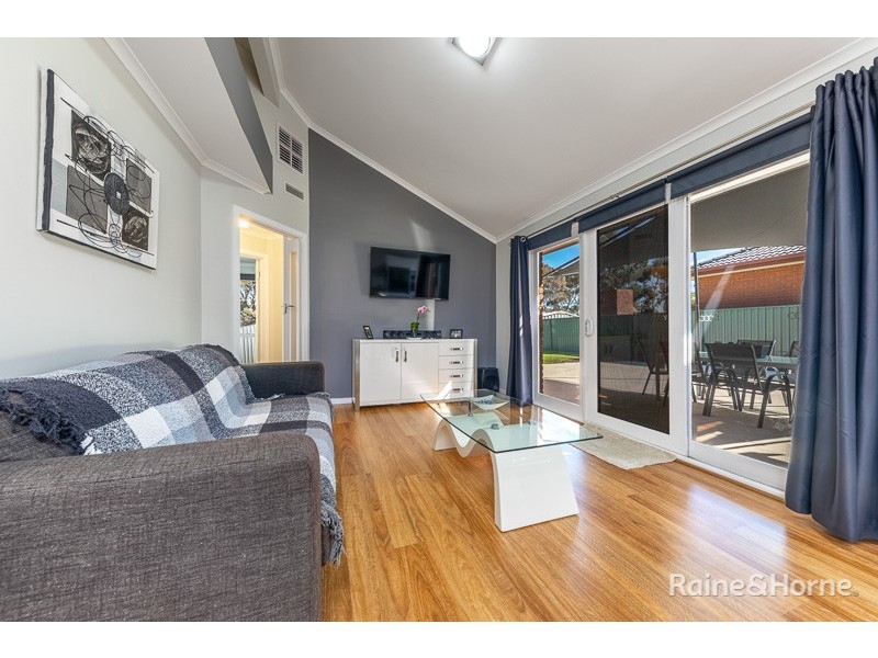 12 Oakmont Court, Sunbury VIC 3429