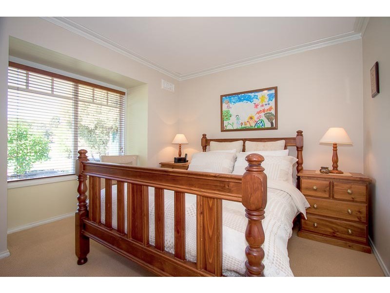 70 Gap Road, Sunbury VIC 3429