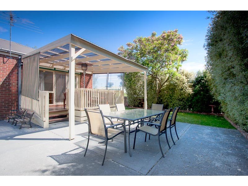 70 Gap Road, Sunbury VIC 3429