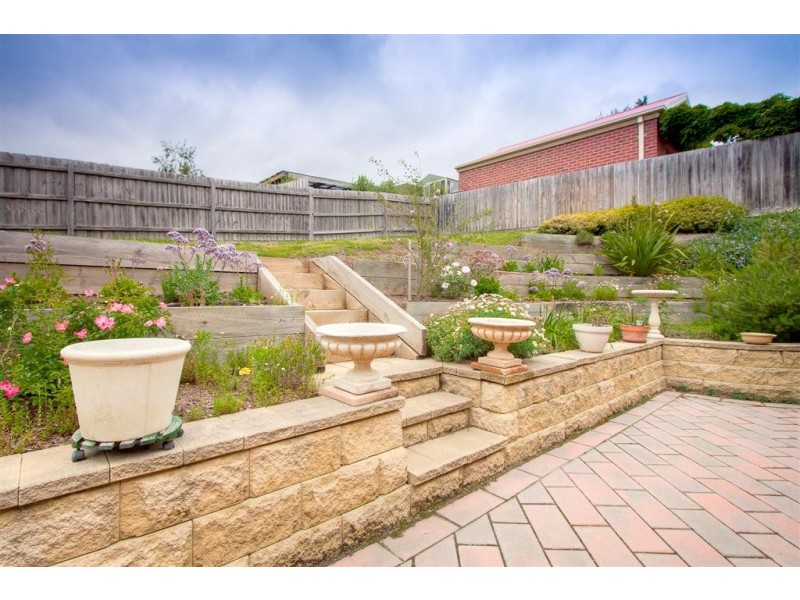 7 Greenhill Court, Sunbury VIC 3429
