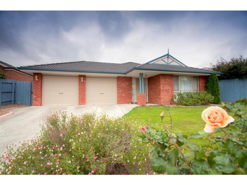 13 Sassafras Drive, Sunbury VIC 3429