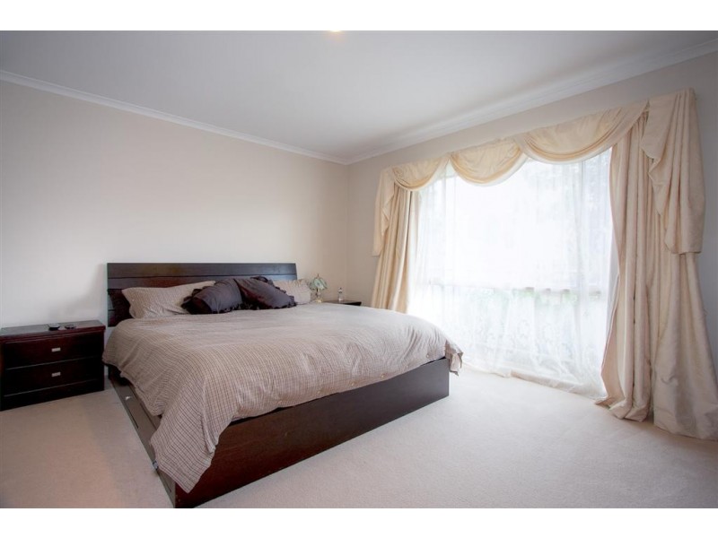 13 Sassafras Drive, Sunbury VIC 3429