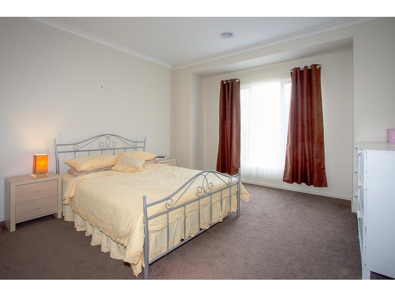 97 The Old Stock Run, Sunbury VIC 3429