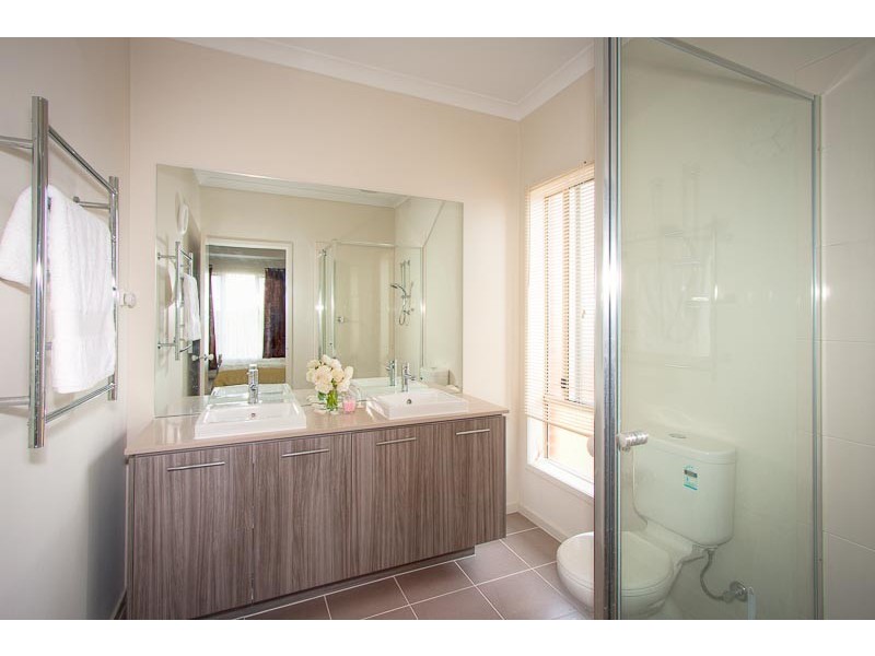 97 The Old Stock Run, Sunbury VIC 3429