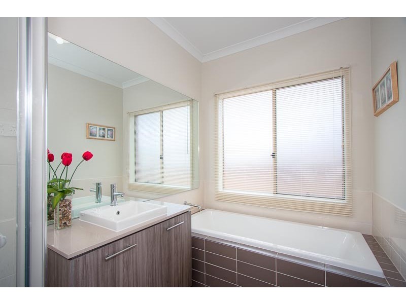 97 The Old Stock Run, Sunbury VIC 3429