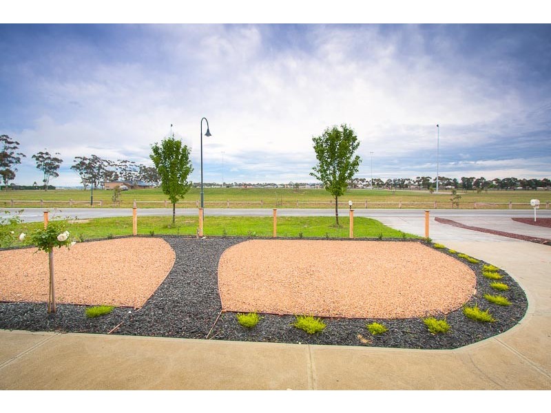 97 The Old Stock Run, Sunbury VIC 3429