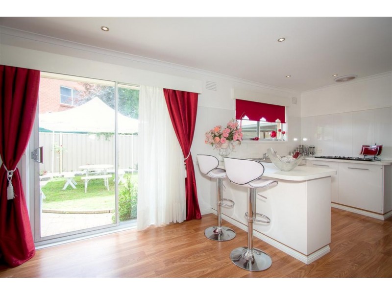 10 Flinders Street, Sunbury VIC 3429