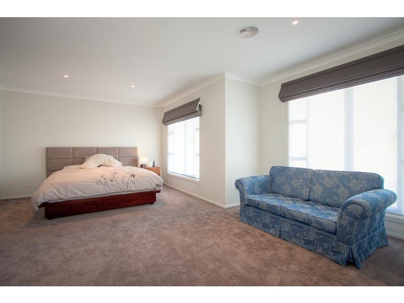 7 Old Winery Road, Sunbury VIC 3429