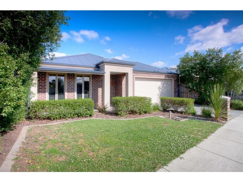 10 Sassafras Drive, Sunbury VIC 3429