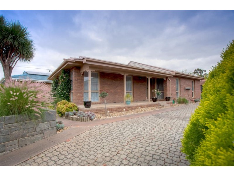 554 Elizabeth Drive, Sunbury VIC 3429