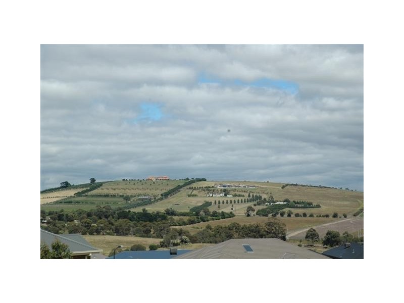 9 Westminster Grove, Sunbury VIC 3429