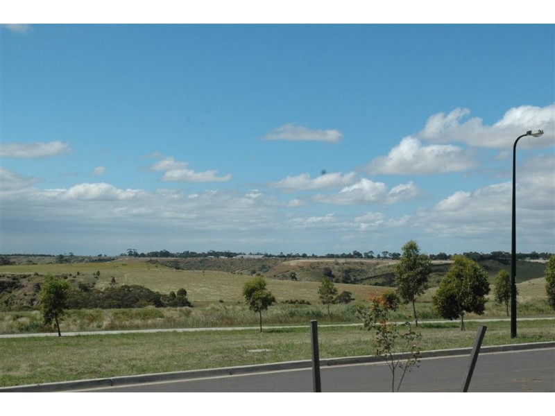 2 Stratford Close, Sunbury VIC 3429