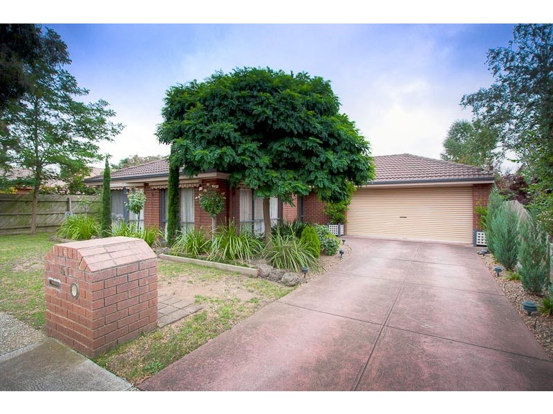 51 Carnoustie Drive, Sunbury VIC 3429