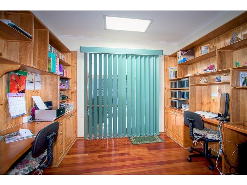 51 Carnoustie Drive, Sunbury VIC 3429
