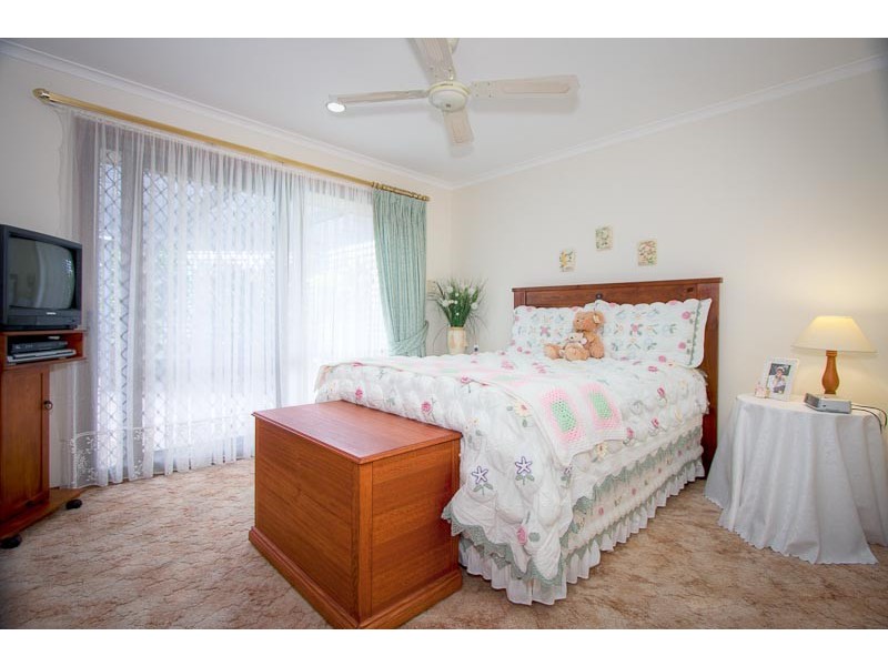 51 Carnoustie Drive, Sunbury VIC 3429