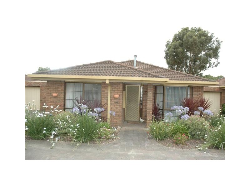Unit 4/39-41  Ligar St, Sunbury VIC 3429