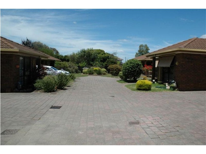 Unit 4/39-41  Ligar St, Sunbury VIC 3429