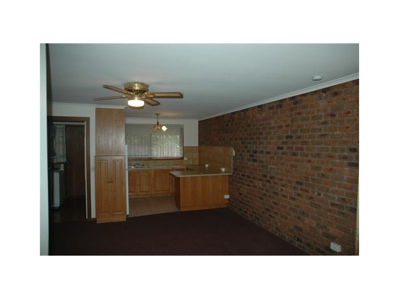 Unit 4/39-41  Ligar St, Sunbury VIC 3429