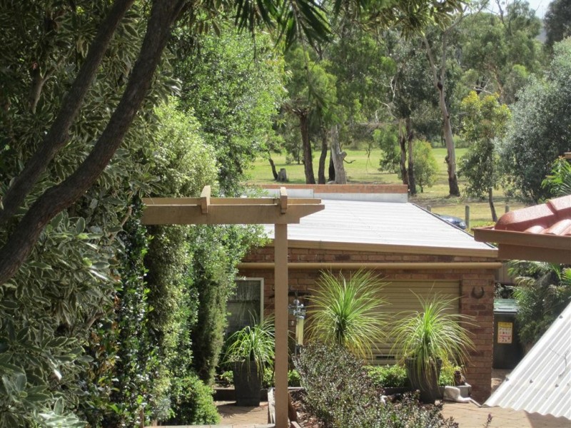 18 Delisle Crt, Sunbury VIC 3429