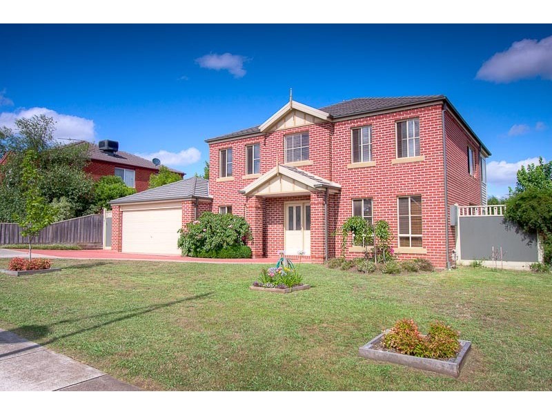 36 The Avenue, Sunbury VIC 3429