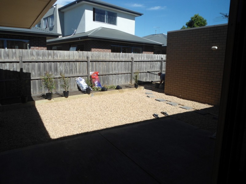 8/40-42 DARBYSHIRE STREET, Sunbury VIC 3429