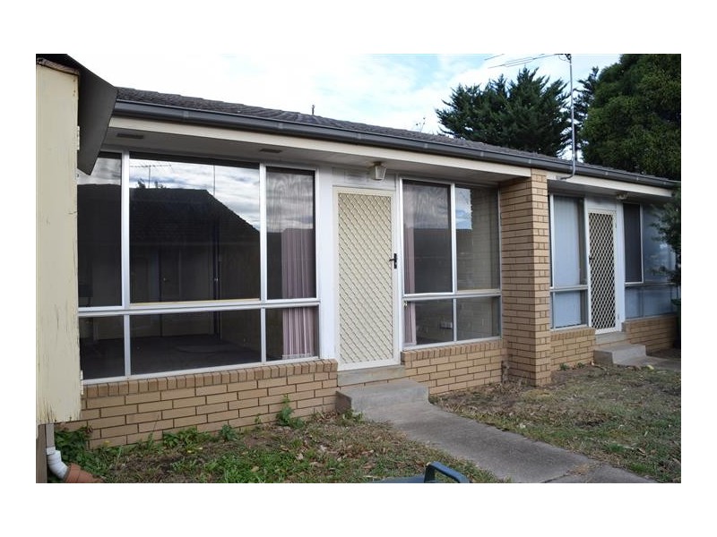 2/137 Evans Street, Sunbury VIC 3429