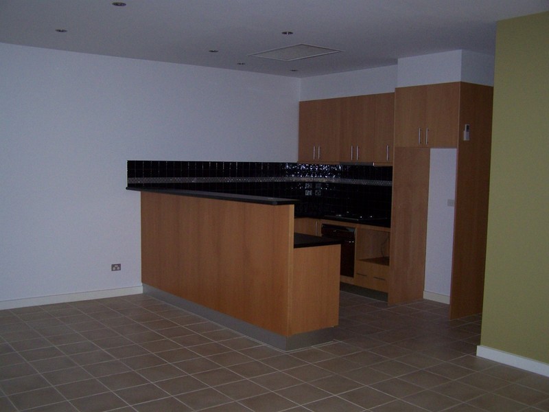 2/20 TURNBERRY DRIVE, Sunbury VIC 3429