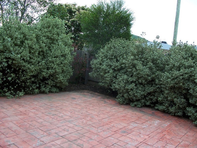1/61 Charter Road West, Sunbury VIC 3429
